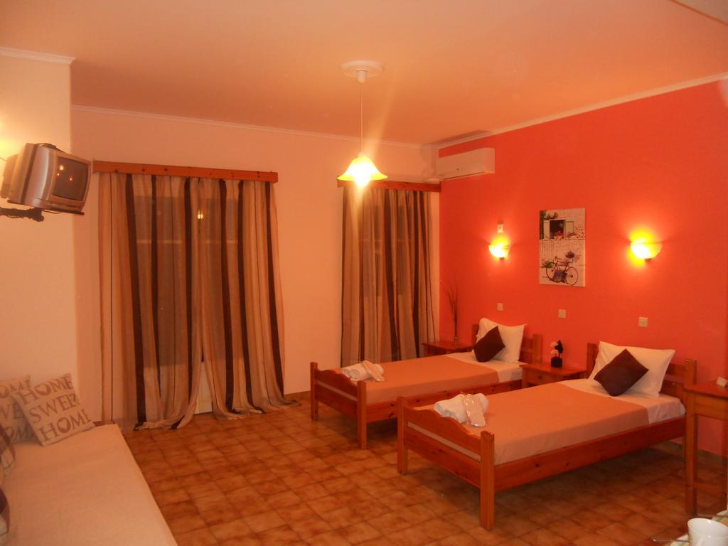Elli Marina Studios And Apartments Benitses  Rom bilde